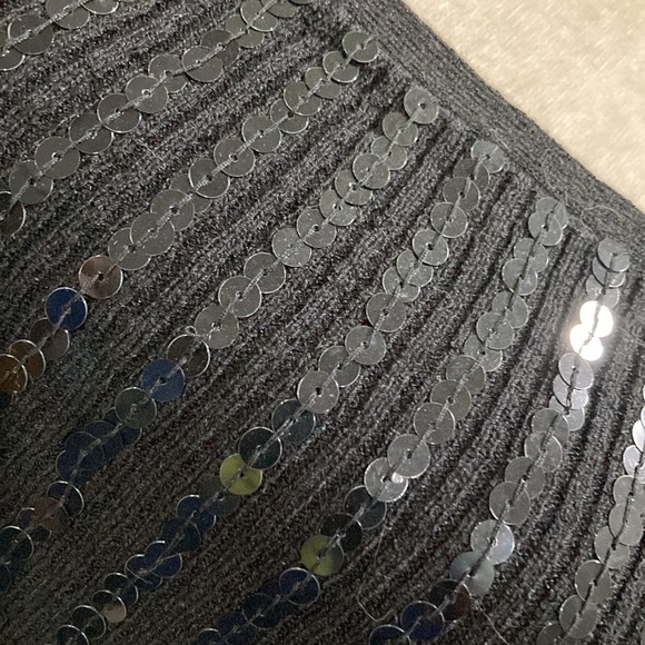 Sequined Tank - Picture 6 of 8